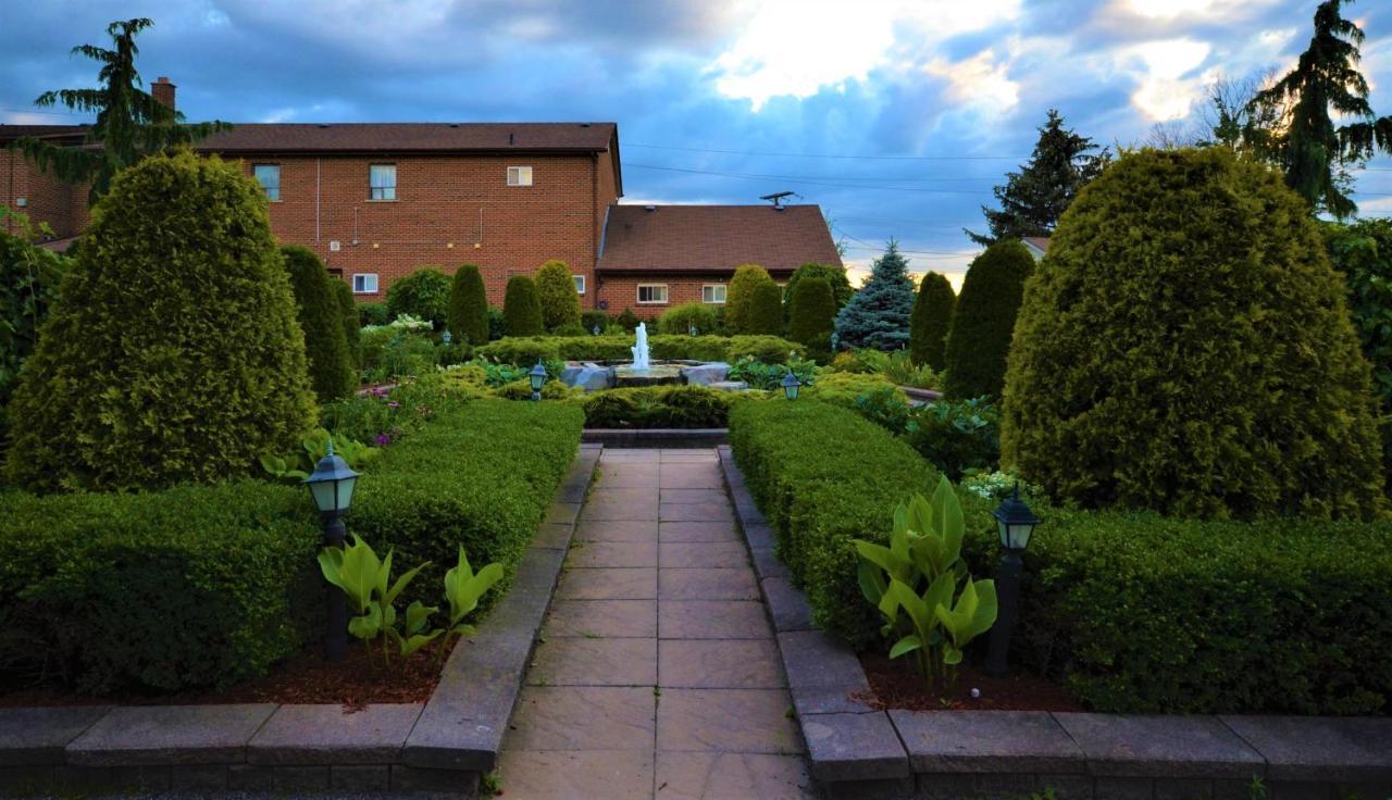 Newmarket Inn Exterior photo